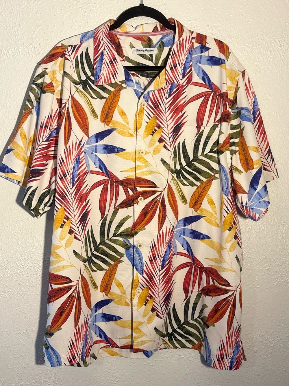 TOMMY BAHAMA Tropical Silk Blend Floral Hawaiian Print Shirt Men’s Size XXL - Picture 2 of 6